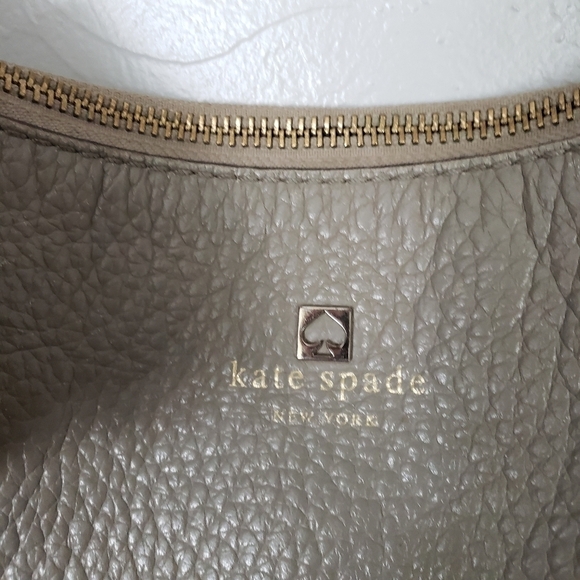 Kate Spade Grey Leather Bag Purse Tassel Zipper Pull Designer Fashion Tote - Picture 6 of 12